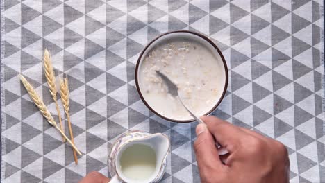 making oatmeal breakfast