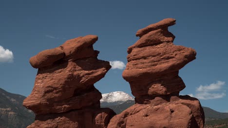 red rock formations at garden of the gods