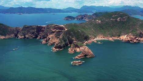 Drohne-Fliegt-über-Den-Geografischen-Park-Von-Hong-Kong-In-Sai-Kung