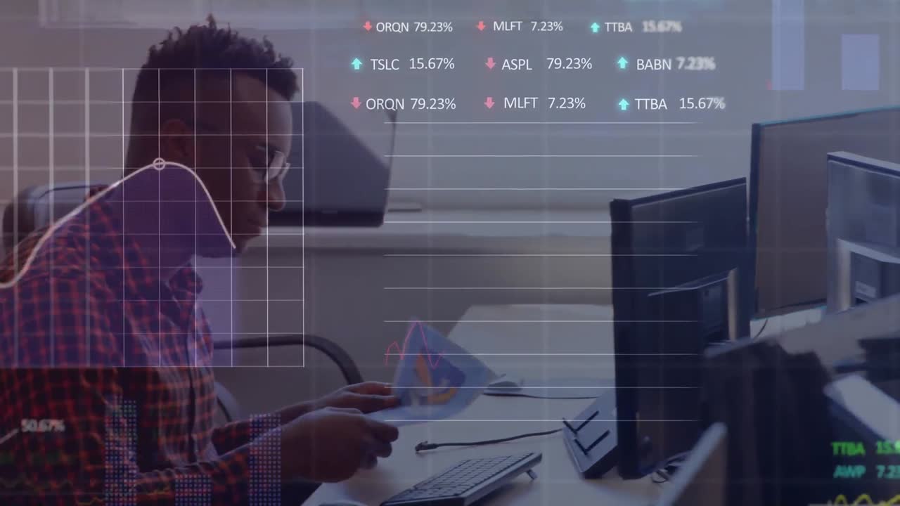 animazione di grafici e tavolo di negoziazione su diversi colleghi che condividono rapporti in ufficio