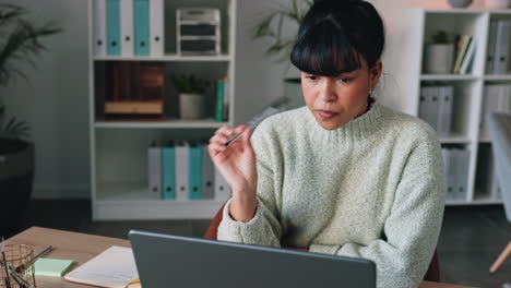 Video-call,-laptop-and-business-woman-brainstorm