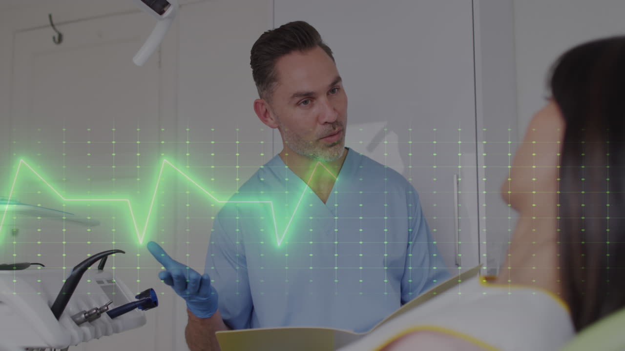 animación de monitor de ritmo cardíaco sobre diversos médicos masculinos hablando con pacientes femeninas en el hospital