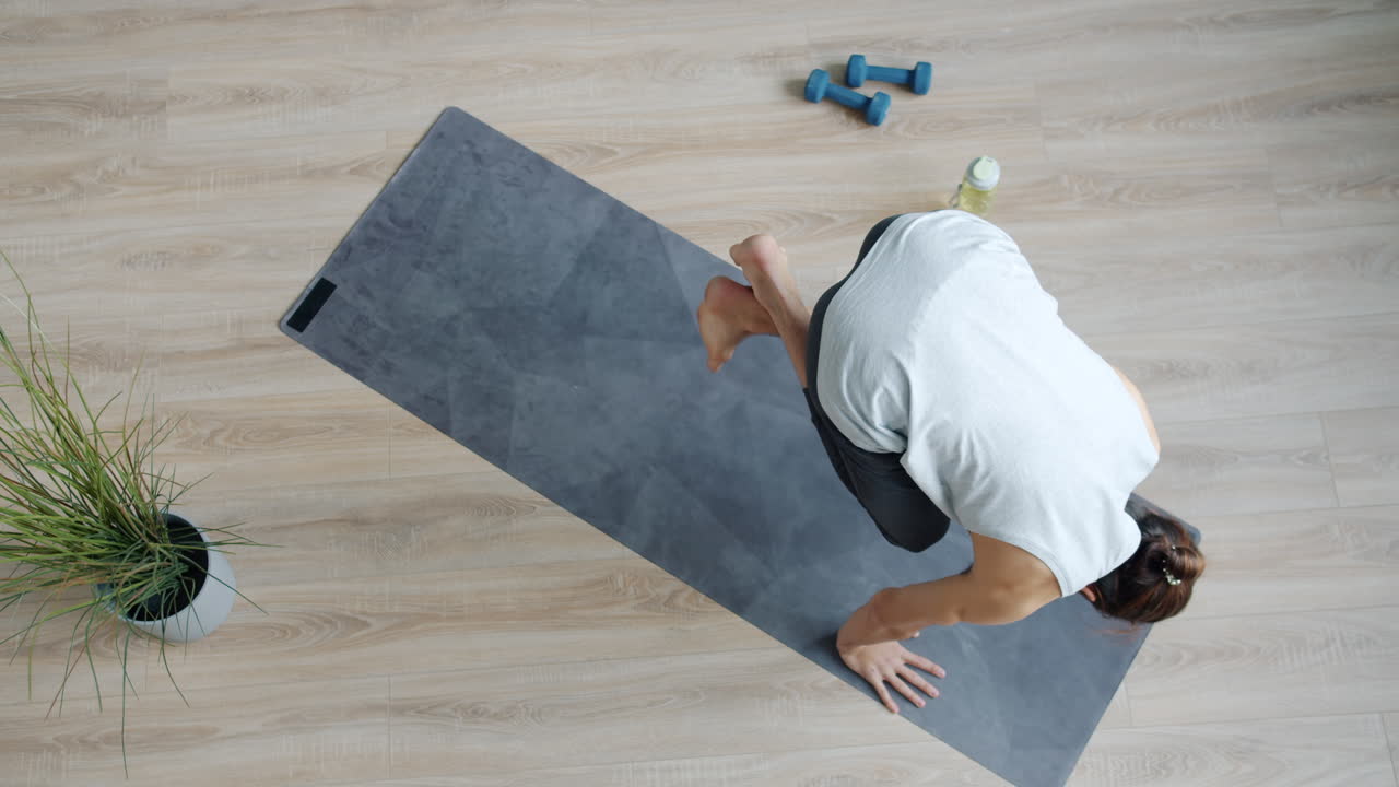 ejercicios de yoga en el hogar