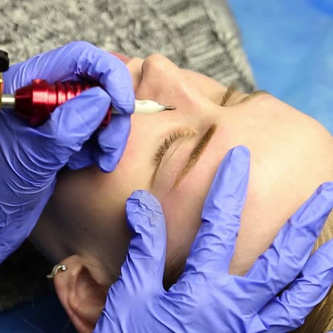 corrección de las cejas