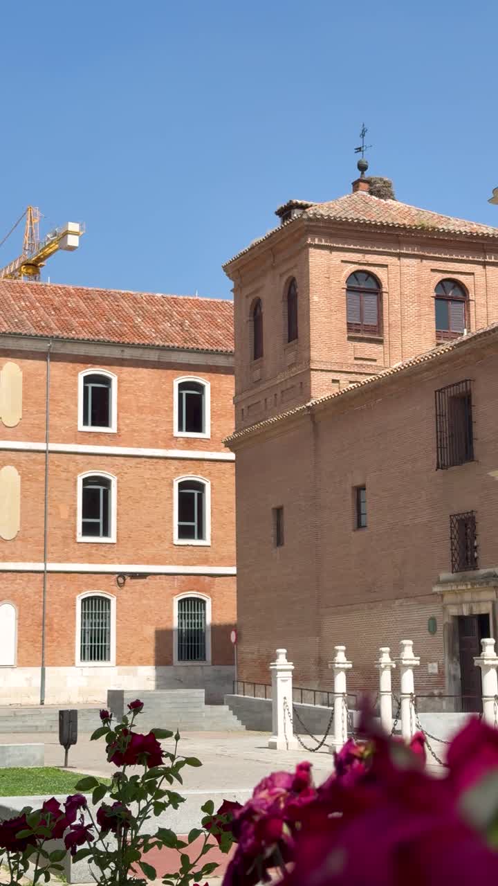 Sunny day at Universidad de Alcalá, historic Spanish architecture