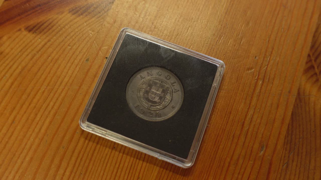 coleccionista de monedas. colección de monedas certificadas