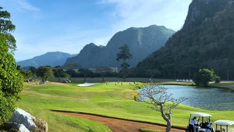hermoso paisaje en un campo de golf