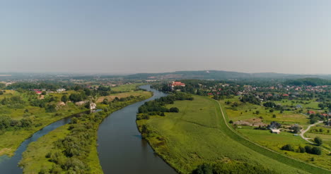 美麗的空中景觀 城市和河流的風景 2