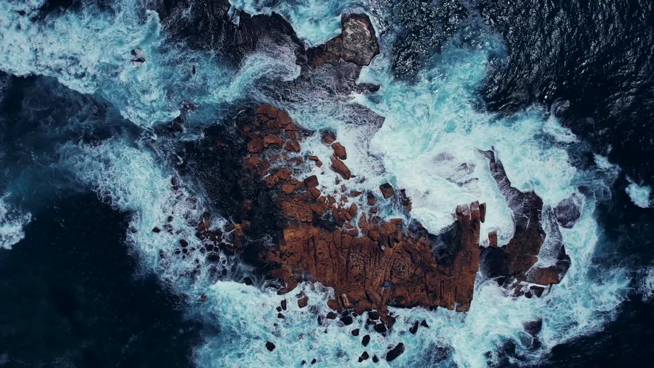 Coogee Beach, Drone Shot of Waves Crashing on Rocks, Australia