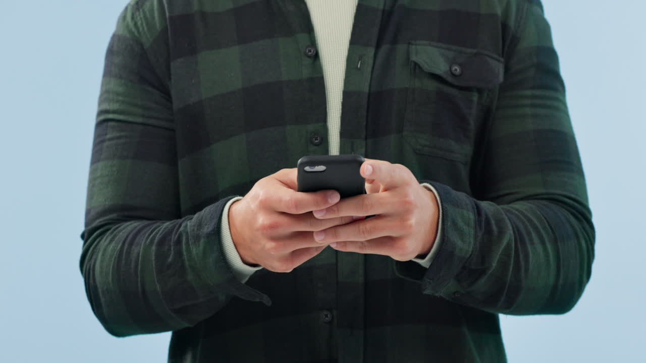 클로즈업, 손과 스마트폰을 가진 남자