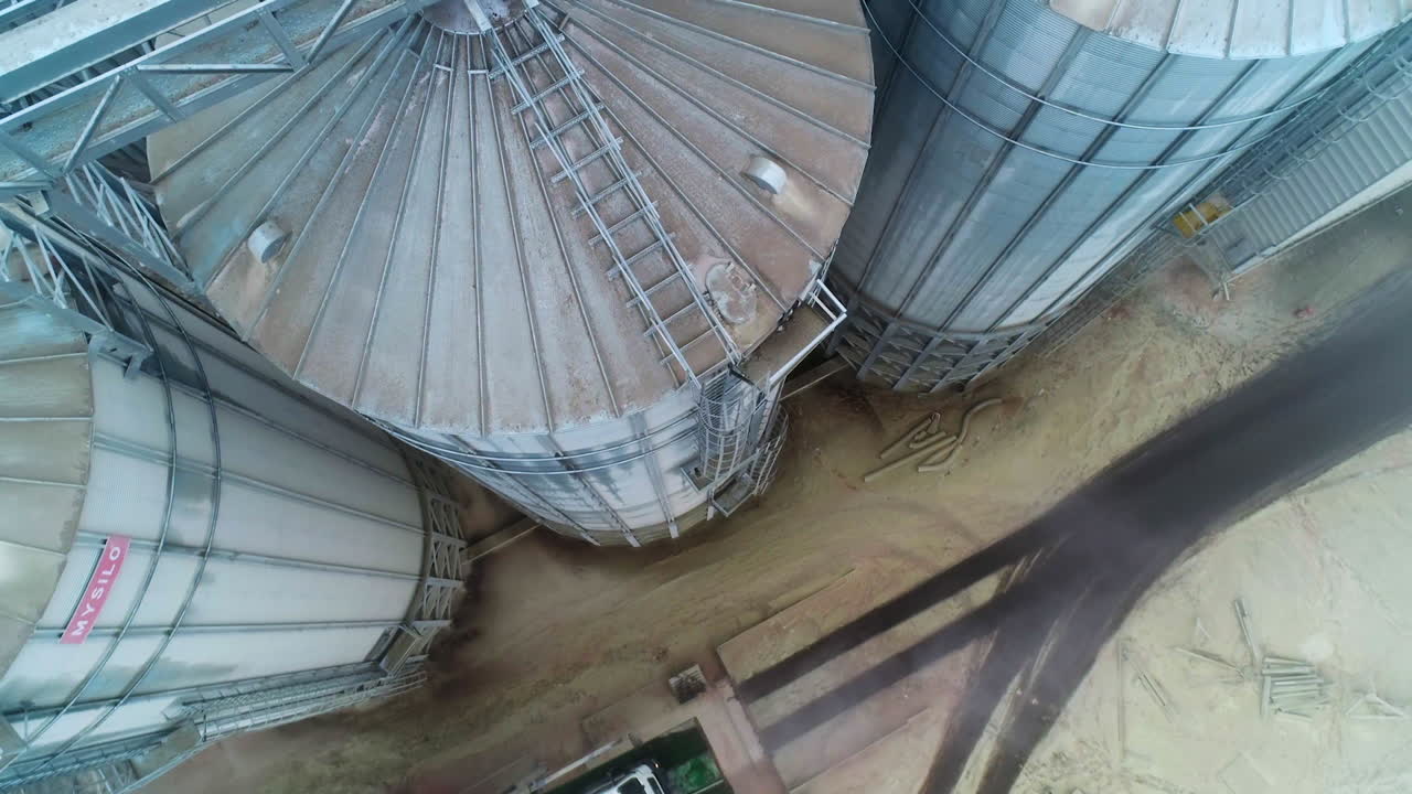 vista aérea de los silos de grano
