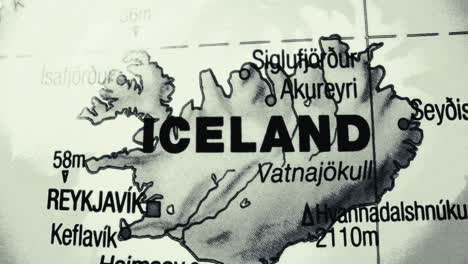 map of iceland showing major cities and geographical features