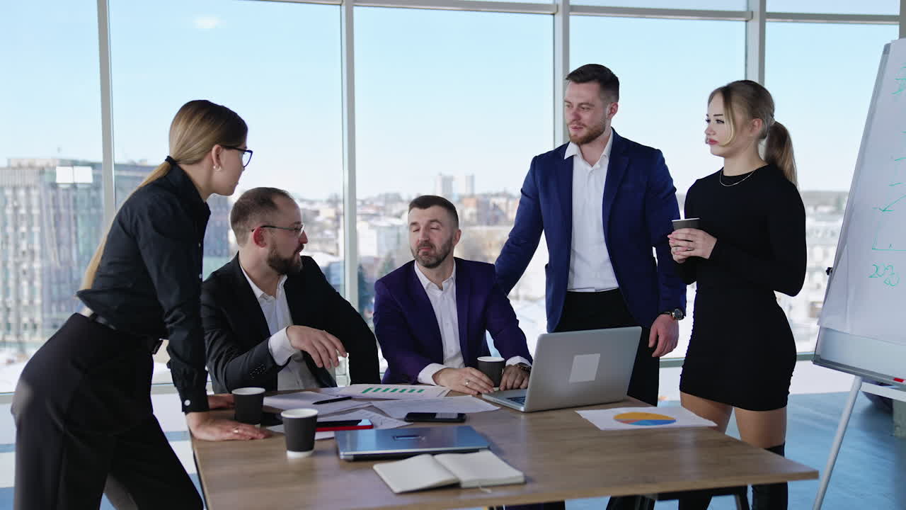 reunión de negocios en una oficina moderna