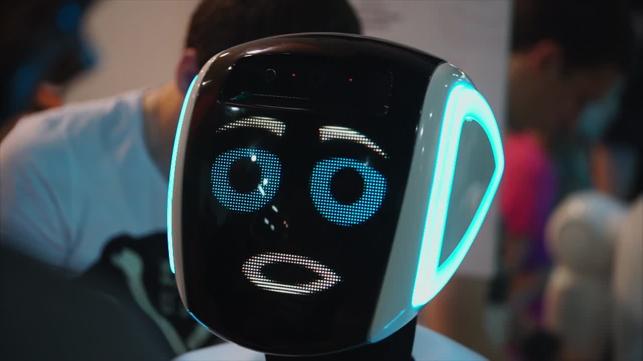 primer plano de la cabeza de un robot