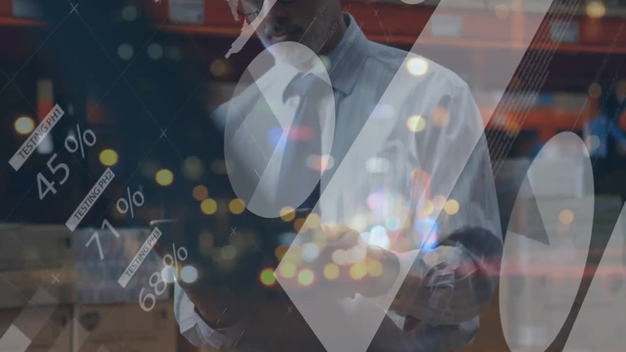 배송 센터에서 태블릿을 사용하는 사업가에 대한 데이터 처리 애니메이션