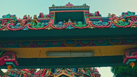 Outdoor-wide-view-of-colorful-decorated-Kaylasson-Hindu-temple,-Port-Louis,-Mauritius