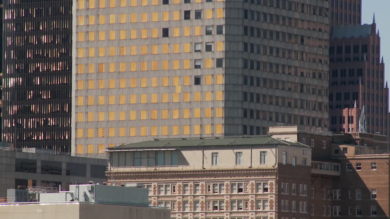 휴스턴 텍사스 마천루의 스카이라인은 허리케인 아이크 1의 피해를 보여줍니다.