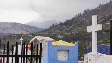 Close-up-graves-of-Yungay-Cementery,-Ancash-Peru---4k