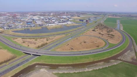 Antena:-Intercambio-De-Tres-Vías-Y-Autopistas-Cerca-De-Goes,-Países-Bajos.