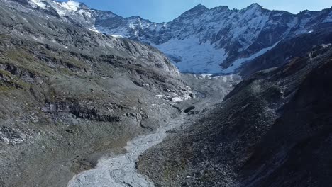 El-Mundo-De-Los-Glaciares-De-Weißsee-Un-Impresionante-Destino-De-Excursiones-Para-Senderistas,-Excursionistas-Y-Profesionales-De-La-Montaña