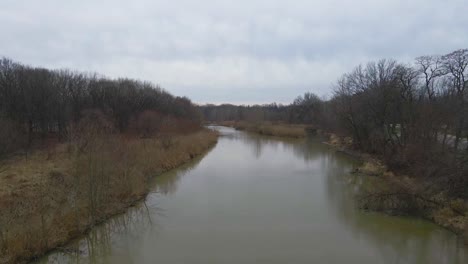 Berea,-Ohio-Metroparks-waterway-with-fork-split