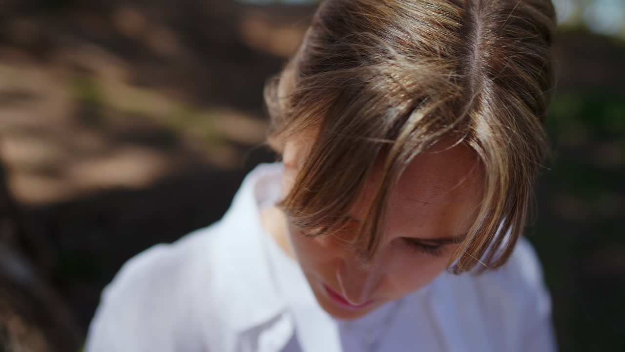 Close-up outdoor portrait of a woman