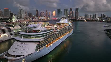 cruise ship at miami port at night