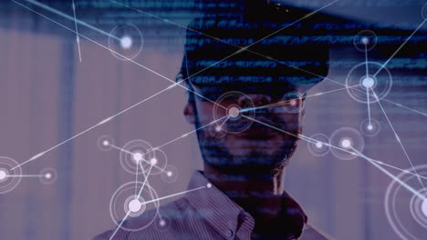 animación de la red de conexiones a través de un hombre de negocios con auriculares vr