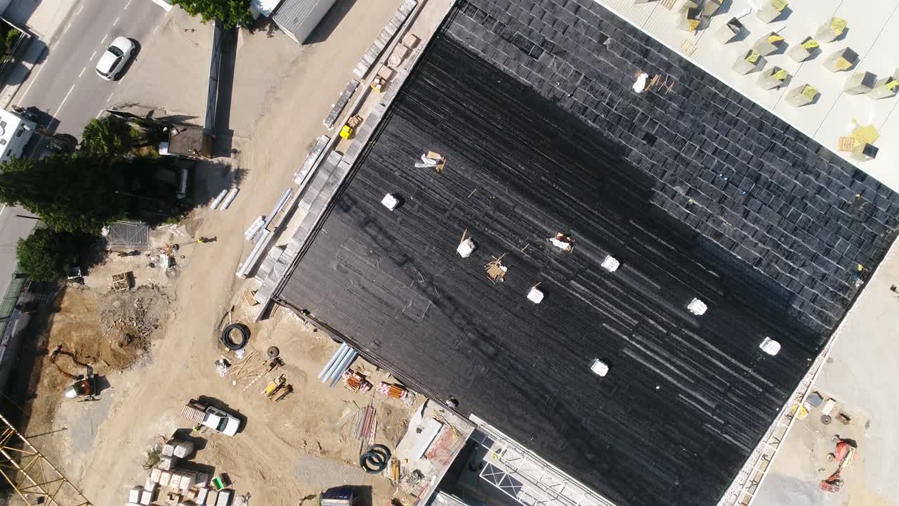 trabajadores en la construcción de edificios