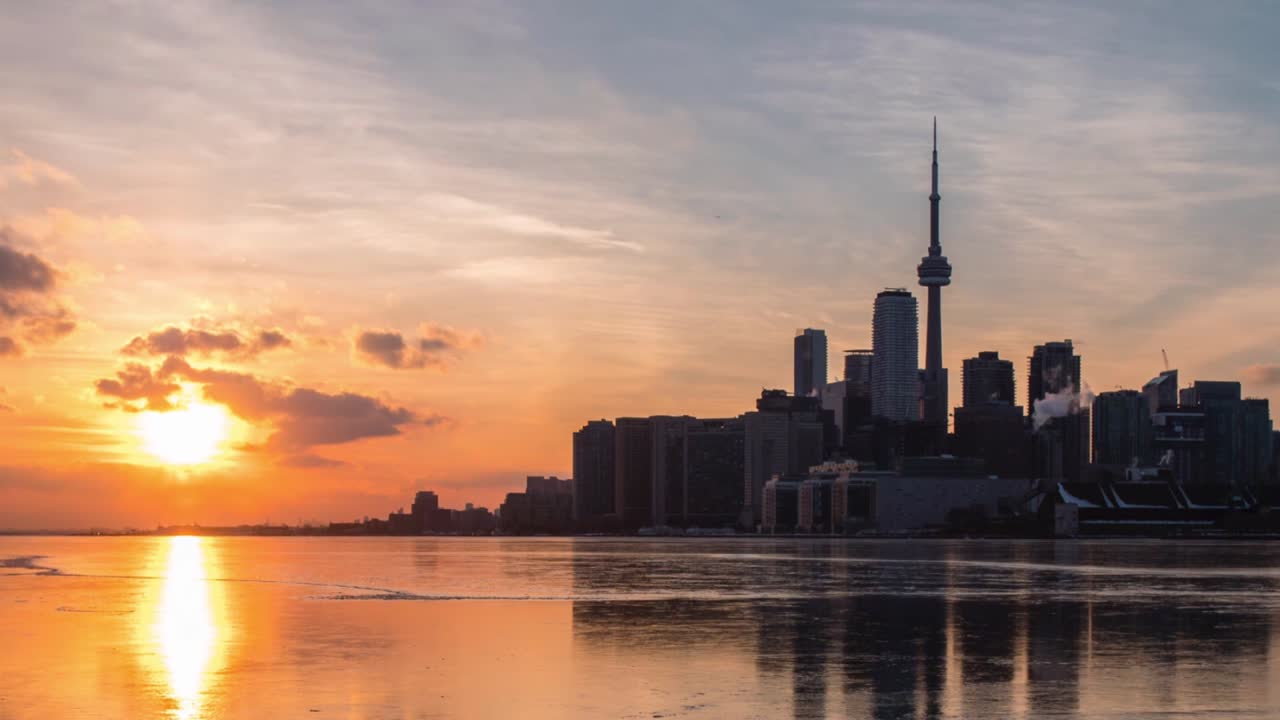Time-lapse dello skyline di Toronto.