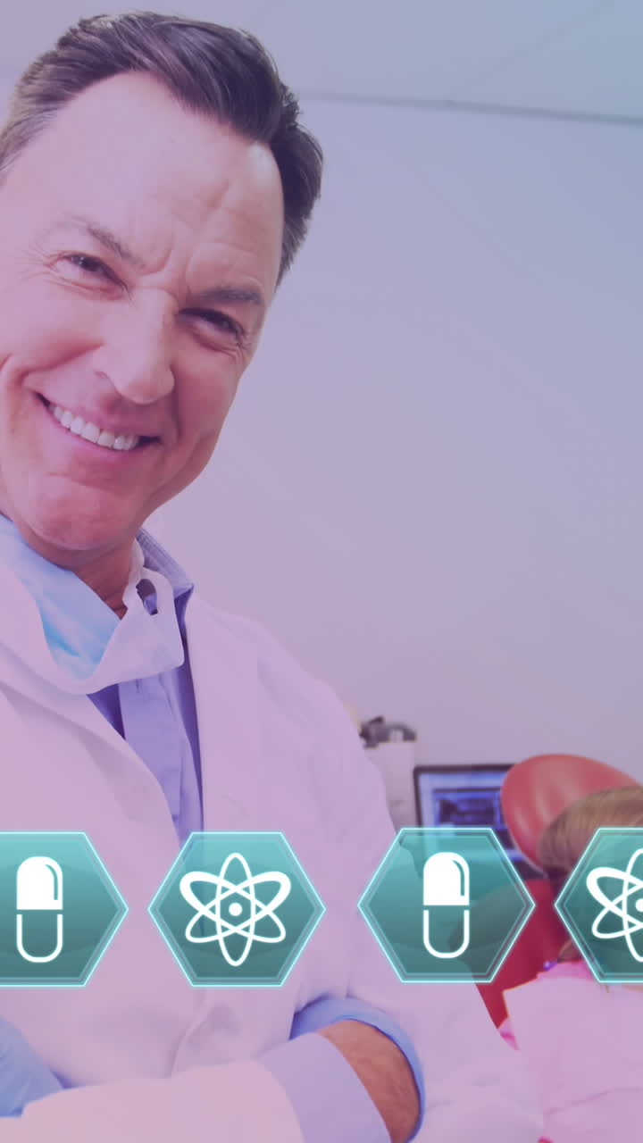 animación de diversos iconos sobre un trabajador de laboratorio caucasiano sénior feliz mirando a la cámara