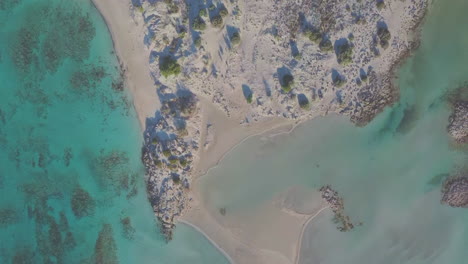 vista aérea de pájaro de un paraíso para vacaciones