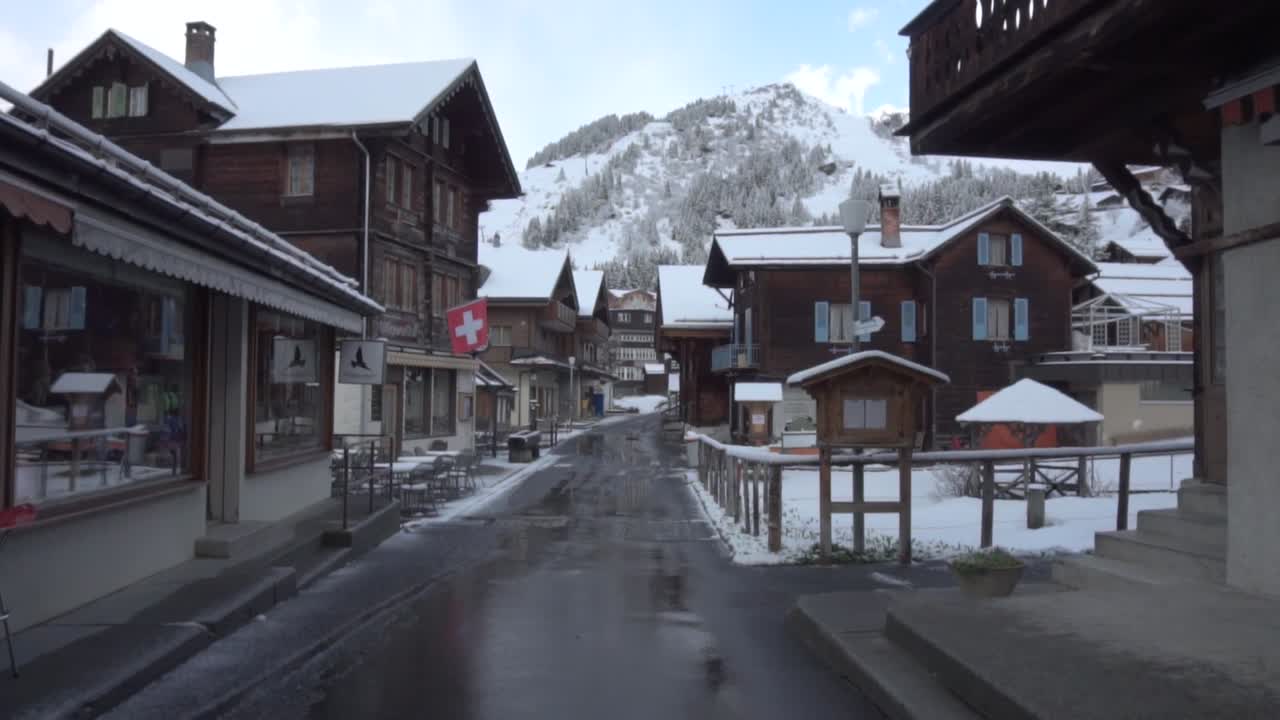 눈 인 스위스 마을 거리