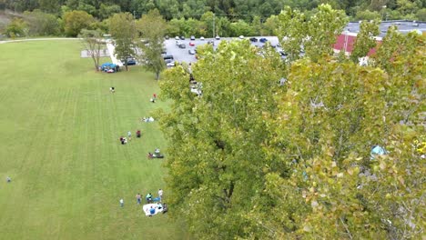 Familien-Bei-Einer-Food-Truck-Rallye-In-Clarksville,-Tennessee