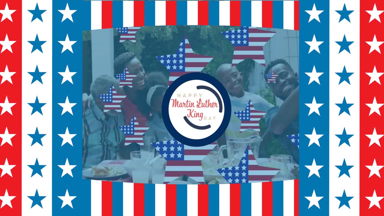 Animação do texto Feliz Dia de Martin Luther King sobre uma família afro-americana jantando