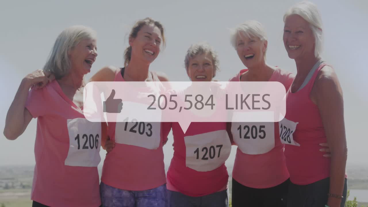 경주 후 포옹하는 여성 달리기 선수들에 대한 동일한 통보의 애니메이션, 증가하는 수