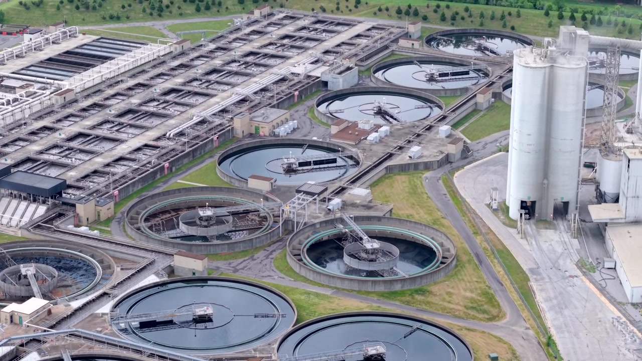 Tanks At The Central Water Reclamation Facility Owned By Metro Water Services In Downtown Nashville, Aerial View.