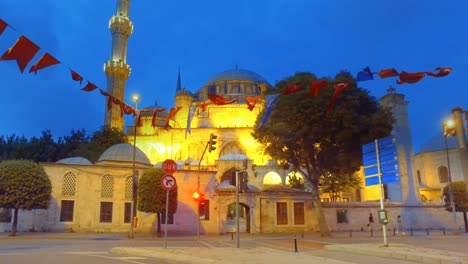 mezquita de sehzade o mezquita del príncipe (turco: sehzade camii), una mezquita imperial otomana ubicada en el distrito de fatih, estambul, turquía al crepúsculo