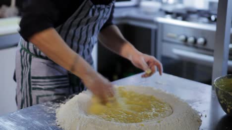 cocinero en la cocina 03