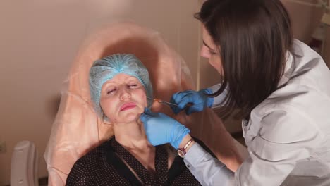 procedimiento de inyección cosmética