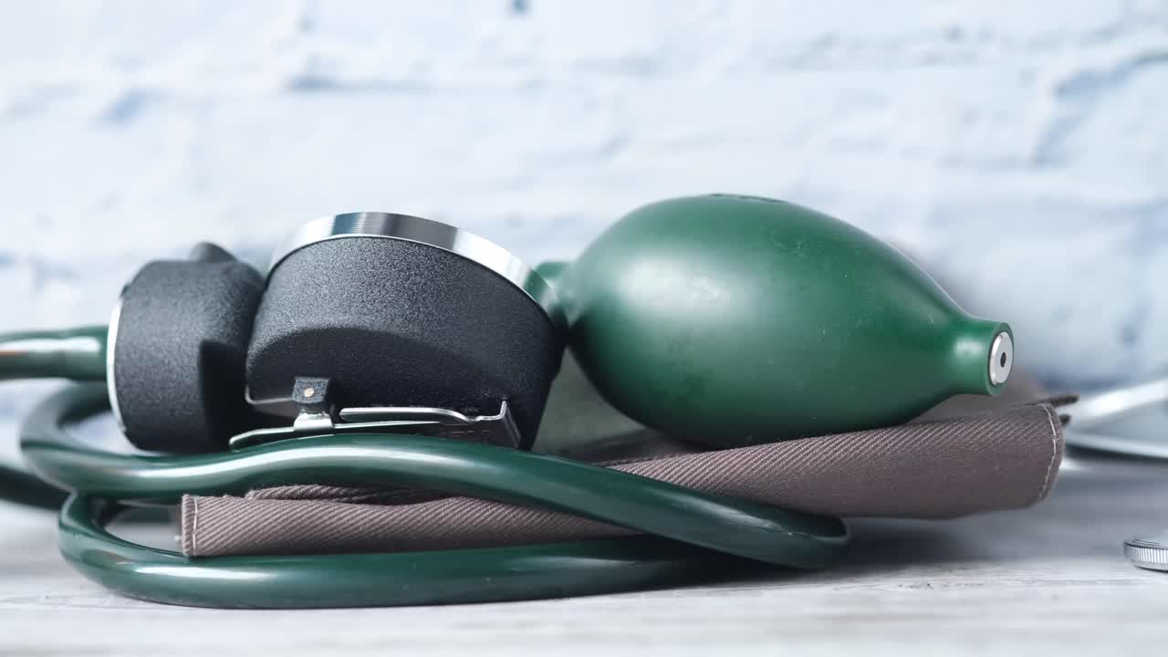 혈압 모니터 및 스테토스코프