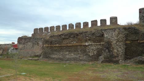 Acropolis-Walls-in-Thessaloniki-are-the-4-kilometer-long-city-walls-surrounding-the-city-of-Thessaloniki-during-the-Middle-Ages-and-until-the-late-19th-century