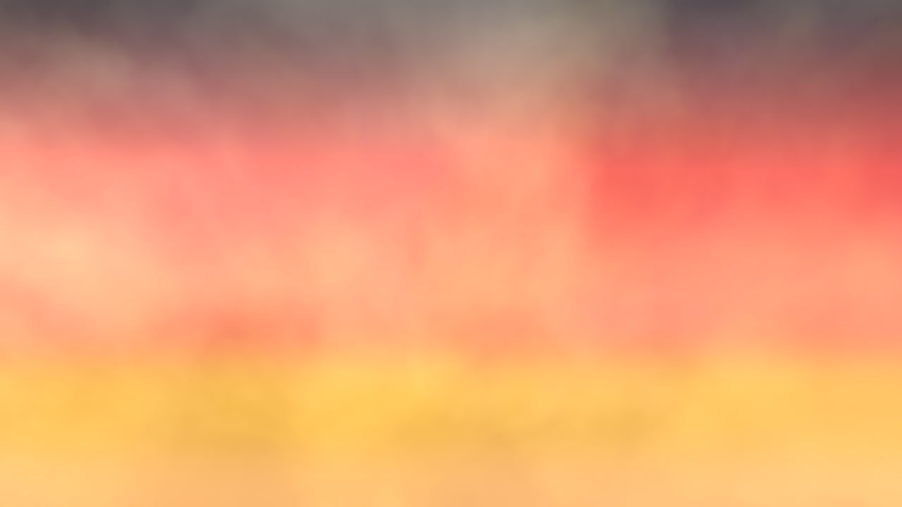 웅장한 구름과 함께 활기찬 일몰