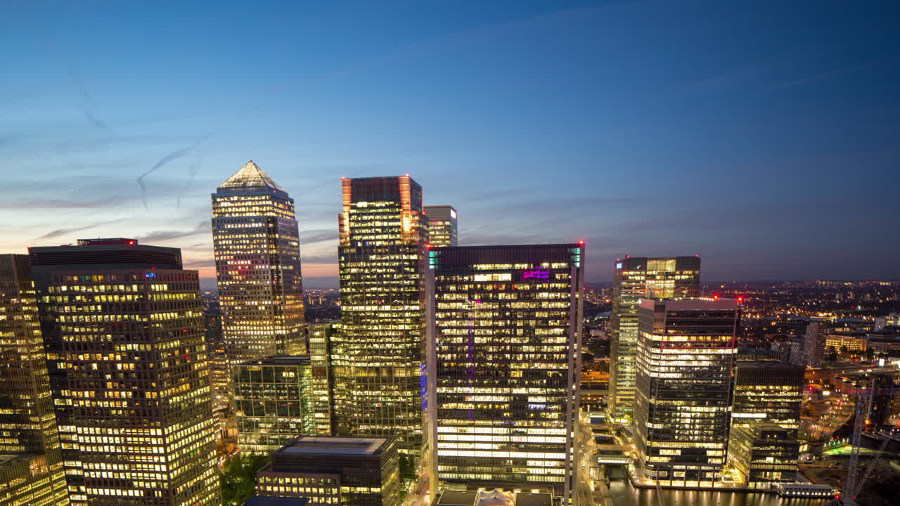 muelles rascacielos puesta de sol 4k 06