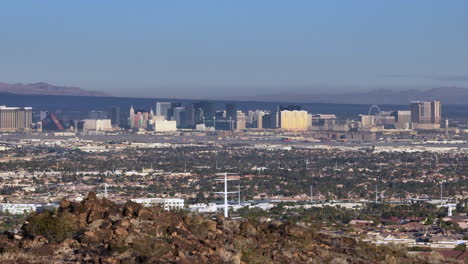 revelación aérea ascendente de la franja de las vegas