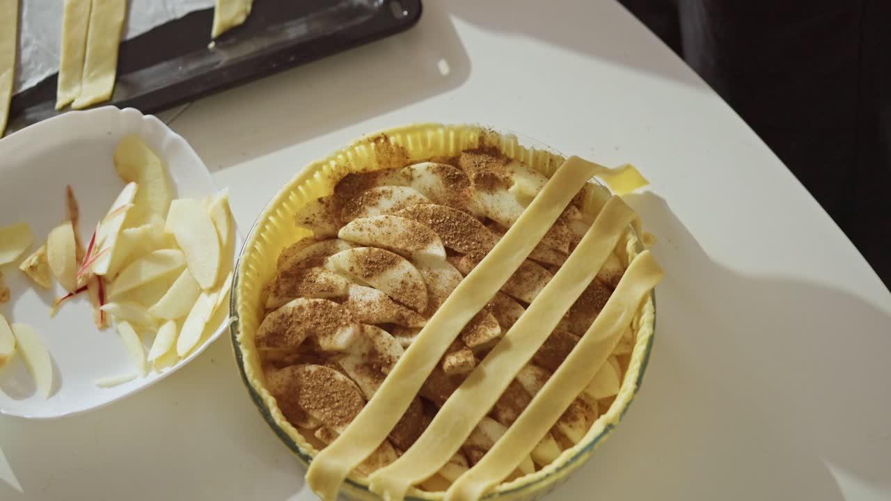 사과 파이를 만들고