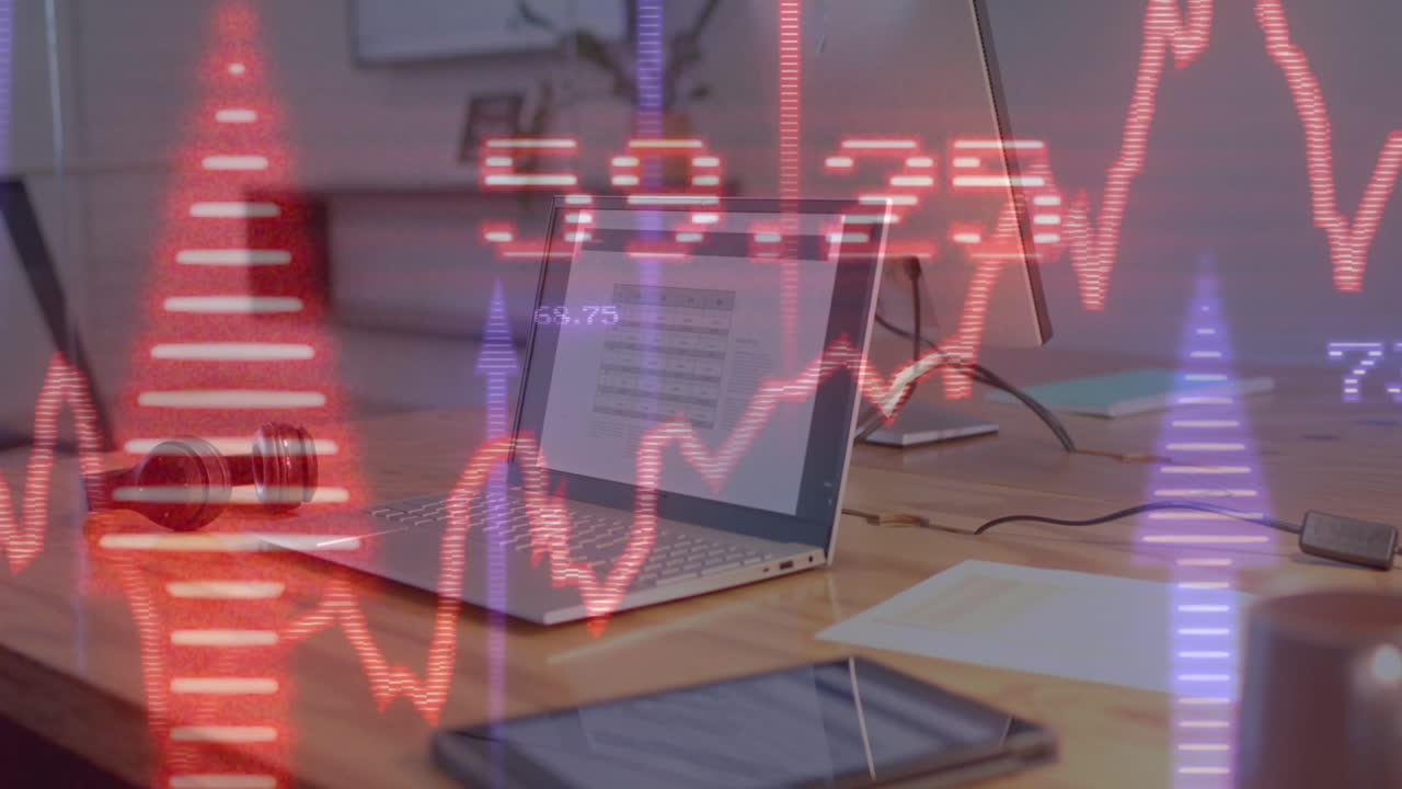 animazione dell'elaborazione dei dati finanziari su computer su scrivania d'ufficio.