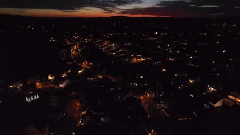 American-neighborhood-in-USA-at-dusk