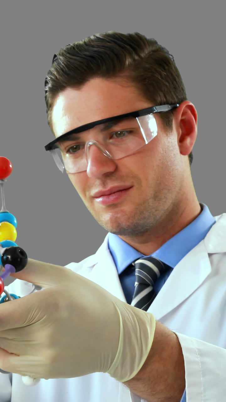 분자 구조 를 실험 하는 과학자