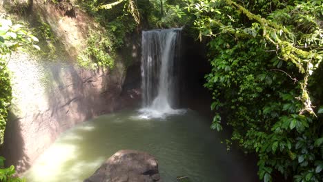 Luftaufnahme-Des-Suwat-Wasserfalls